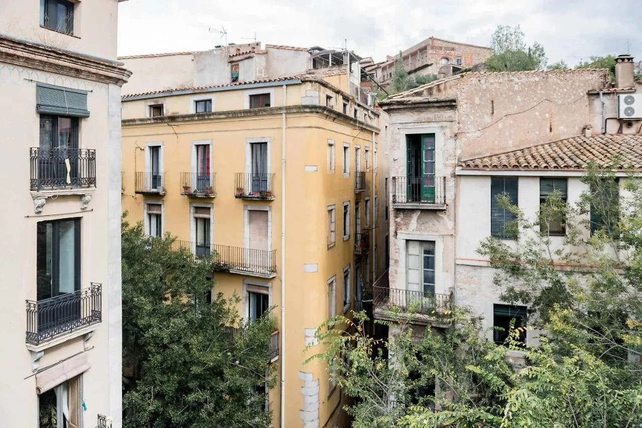 Revitalized Apartment In Historical Building Girona