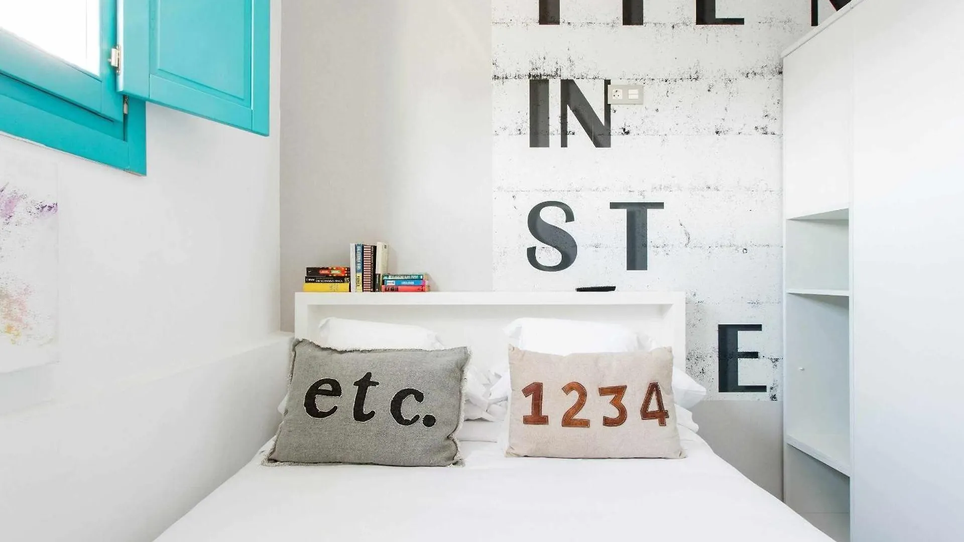 Revitalized Apartment In Historical Building Girona